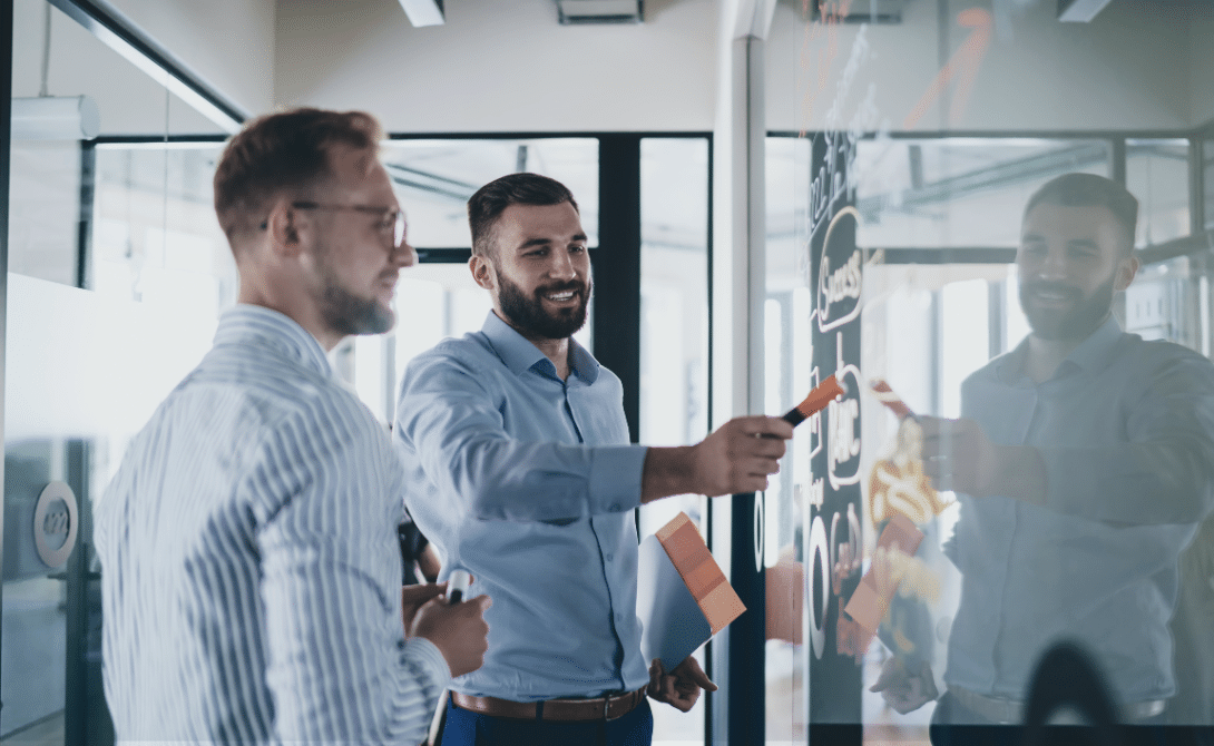 Team collaborating on digital workflows and automated document processing strategy – optimizing structured data integration and end-to-end document flows in enterprise environments.